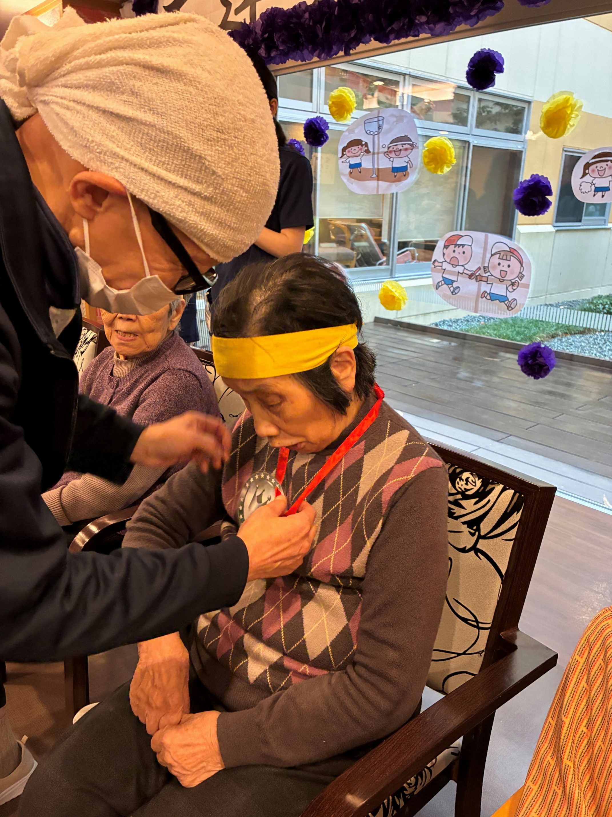 25CA96BB-3793-4287-A607-93D8A493C1DE